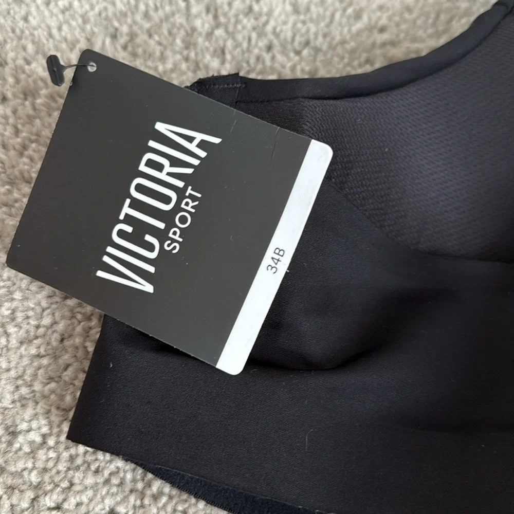 NWT Victoria sport zip front bra - Picture 3 of 3